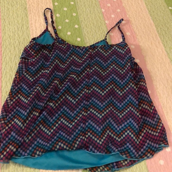 Tank top 👚 - Picture 2 of 3